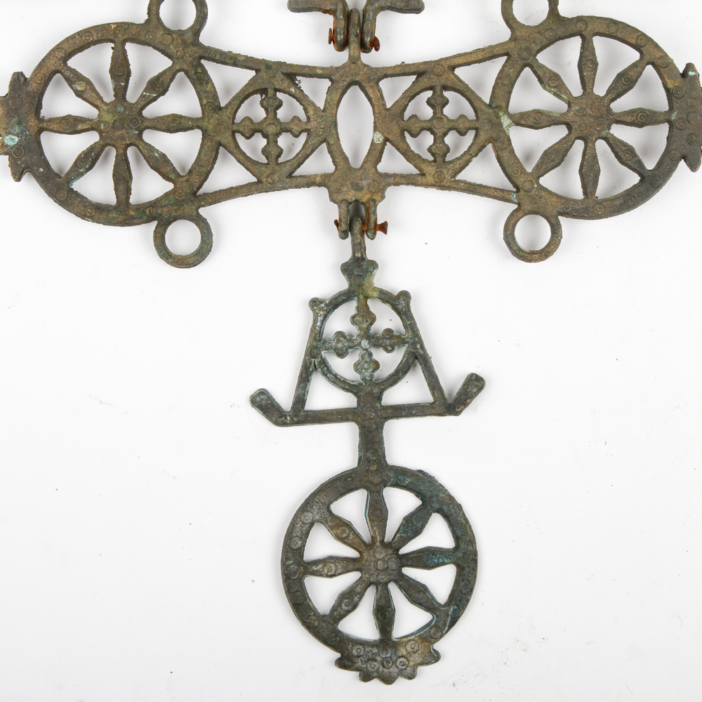 Vintage Cast Iron Decorative Wall Sconce