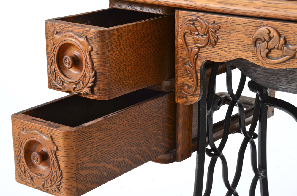 1906 Singer Treadle Sewing Machine