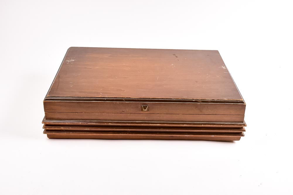 Oneida Community Silver Plate Flatware Set in Wood Storage Box