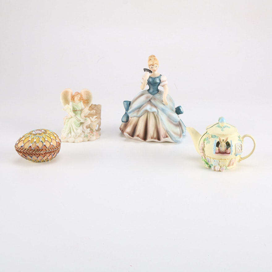 Decorative Figurines