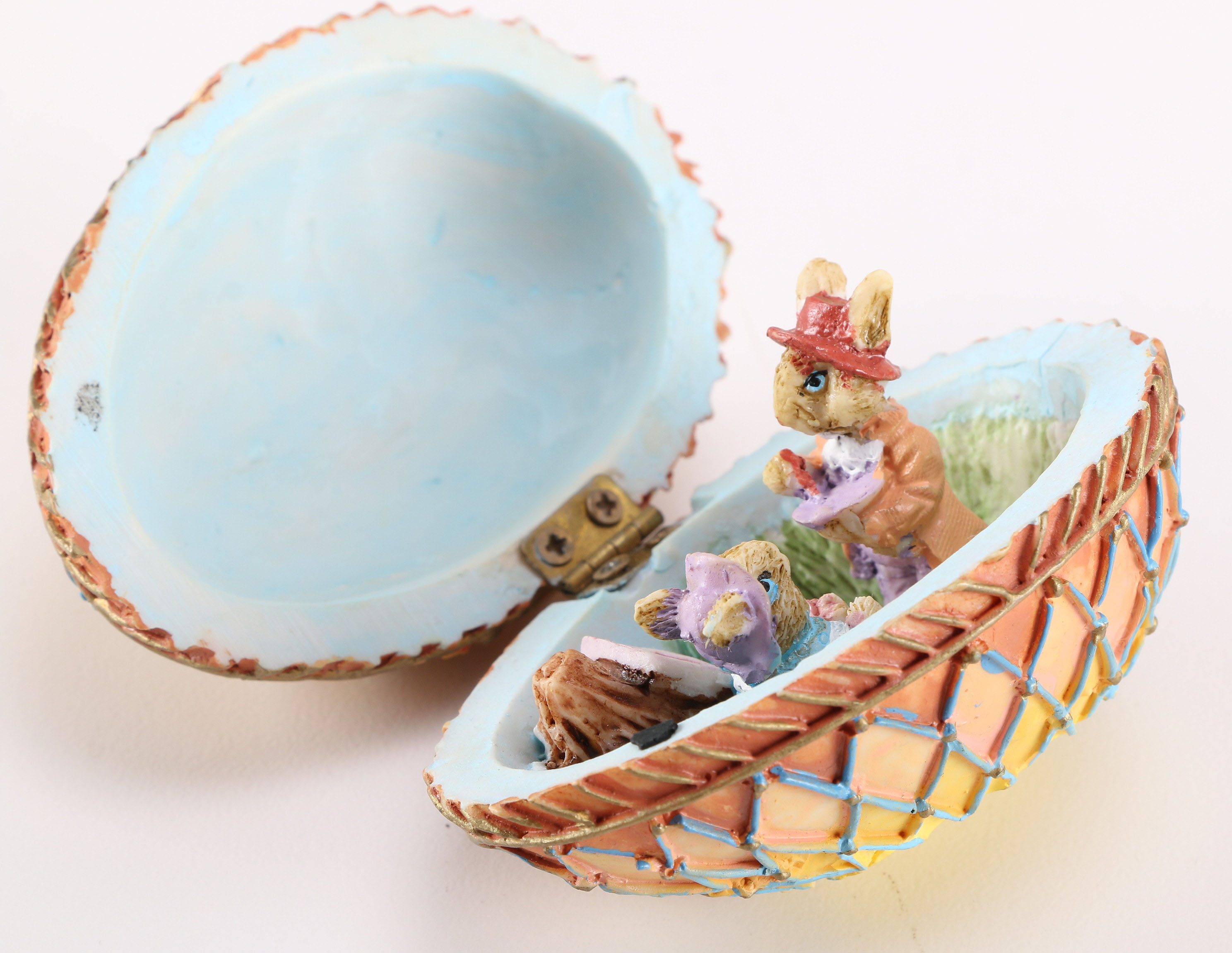 Decorative Figurines