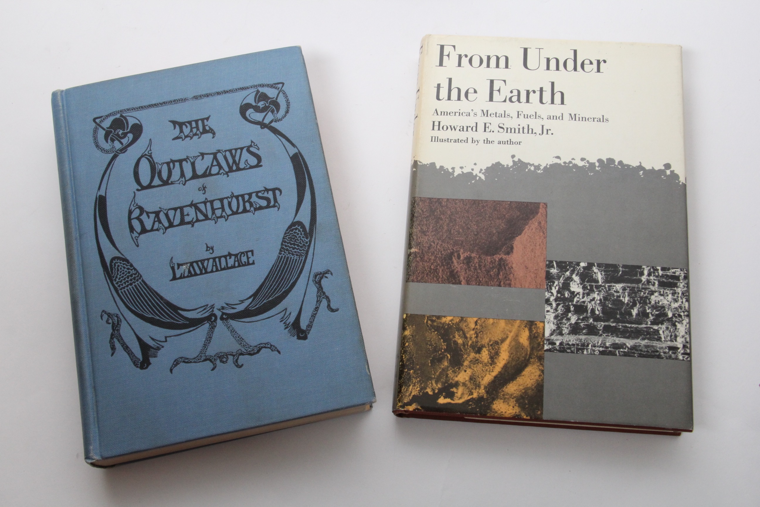 Non-Fiction and Fiction Books featuring "Peterson Field Guides: Eastern Birds" by Roger Tory Peterson