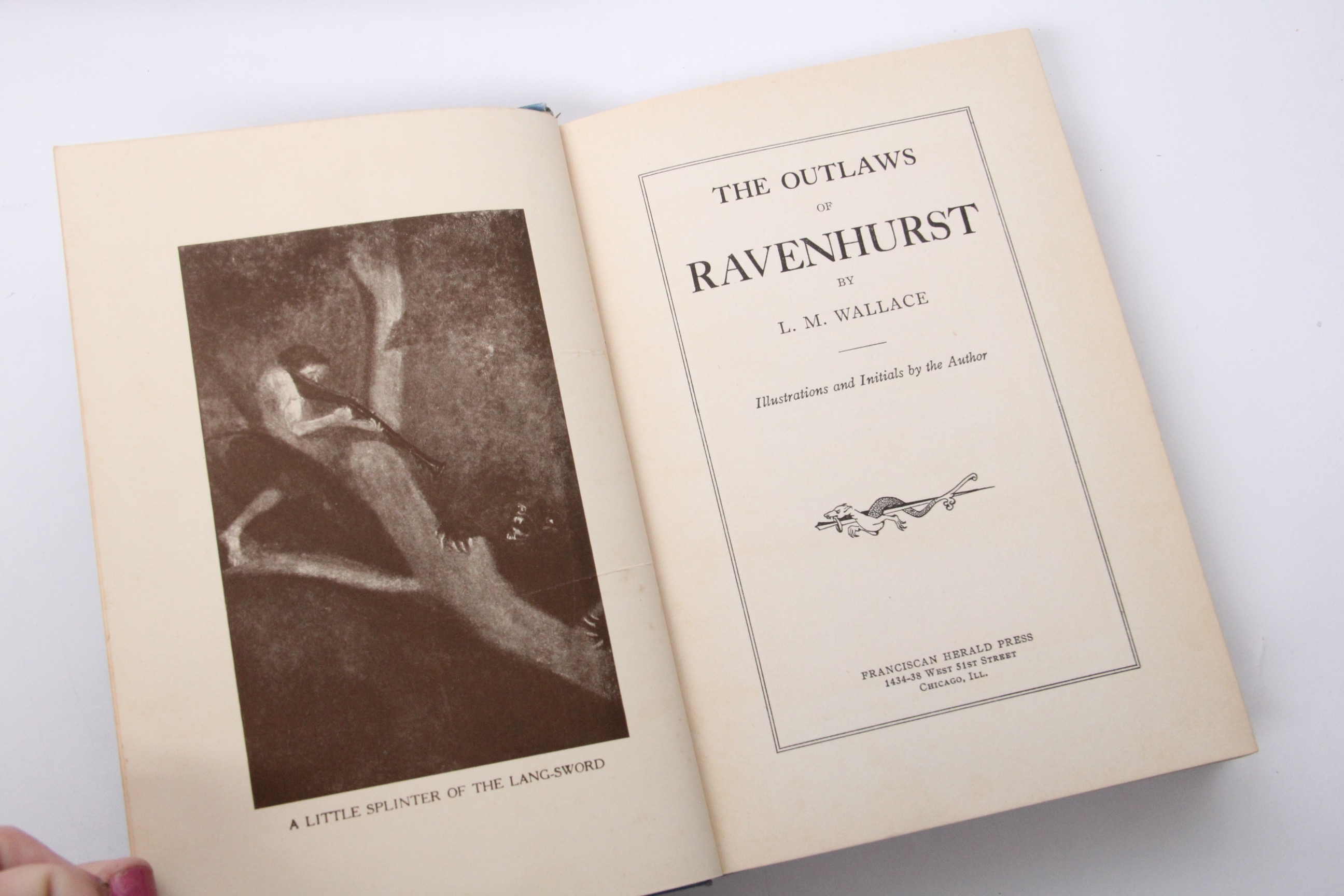 Non-Fiction and Fiction Books featuring "Peterson Field Guides: Eastern Birds" by Roger Tory Peterson