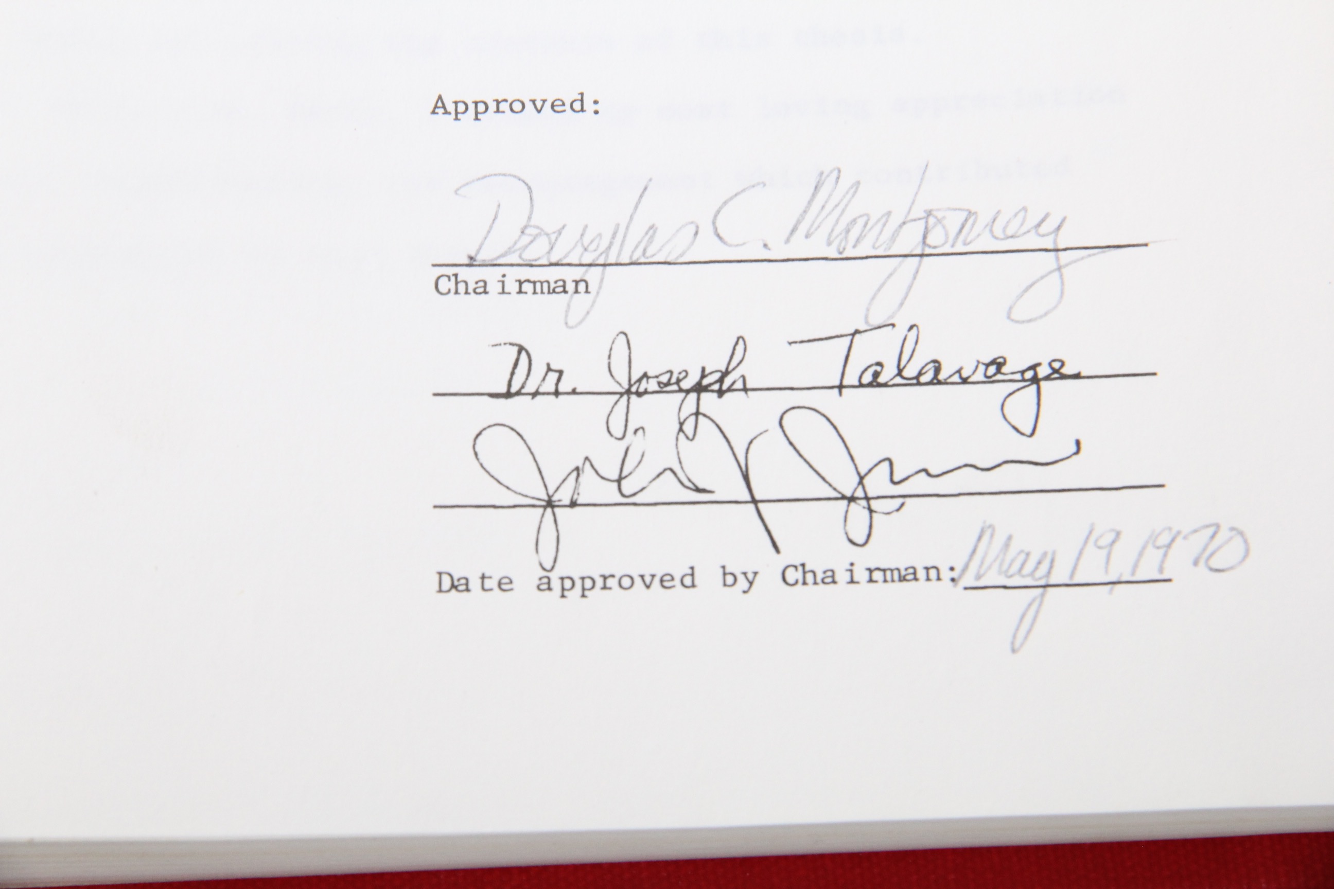 Non-Fiction and Fiction Books featuring "Peterson Field Guides: Eastern Birds" by Roger Tory Peterson