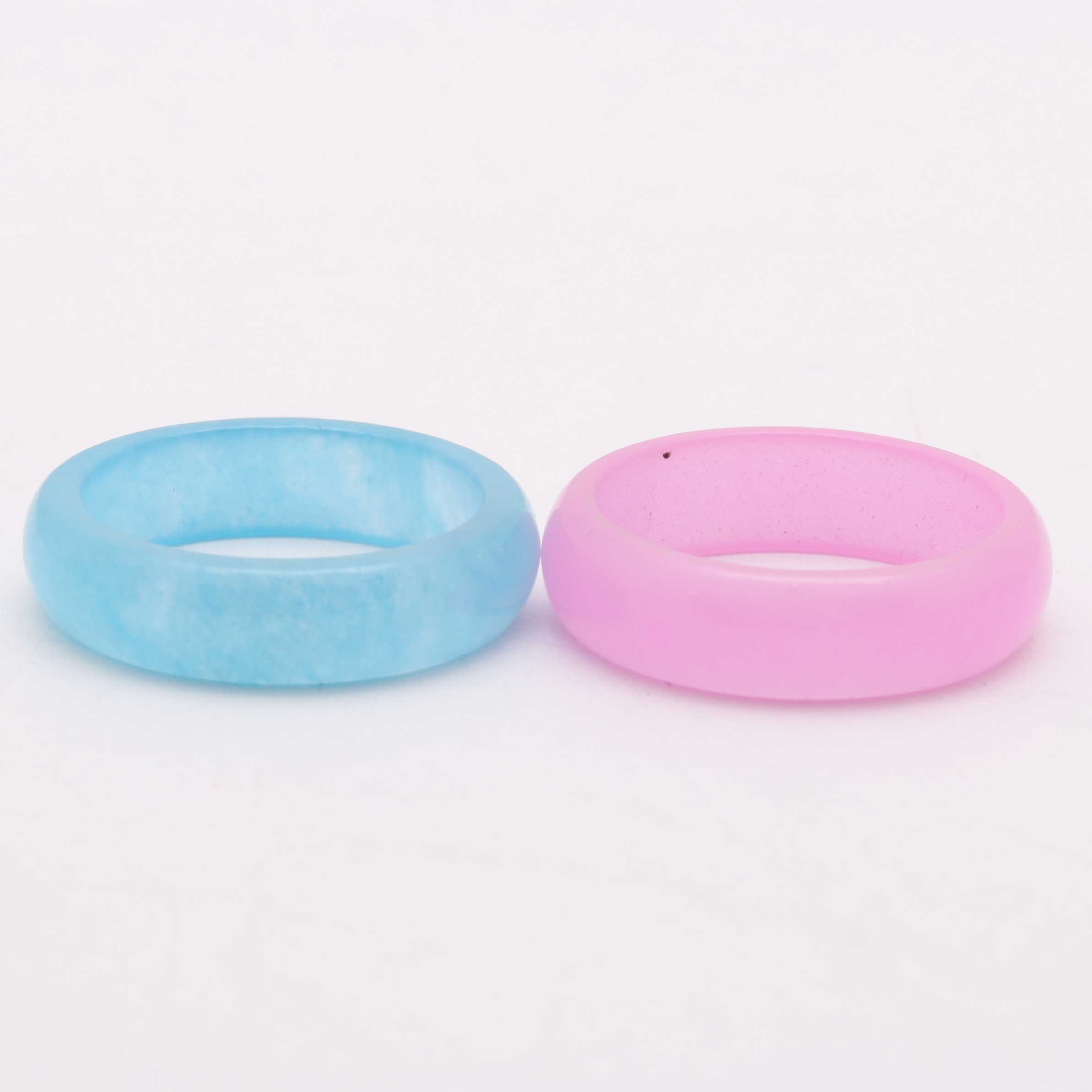 Pair of Carved Jadeite Bands