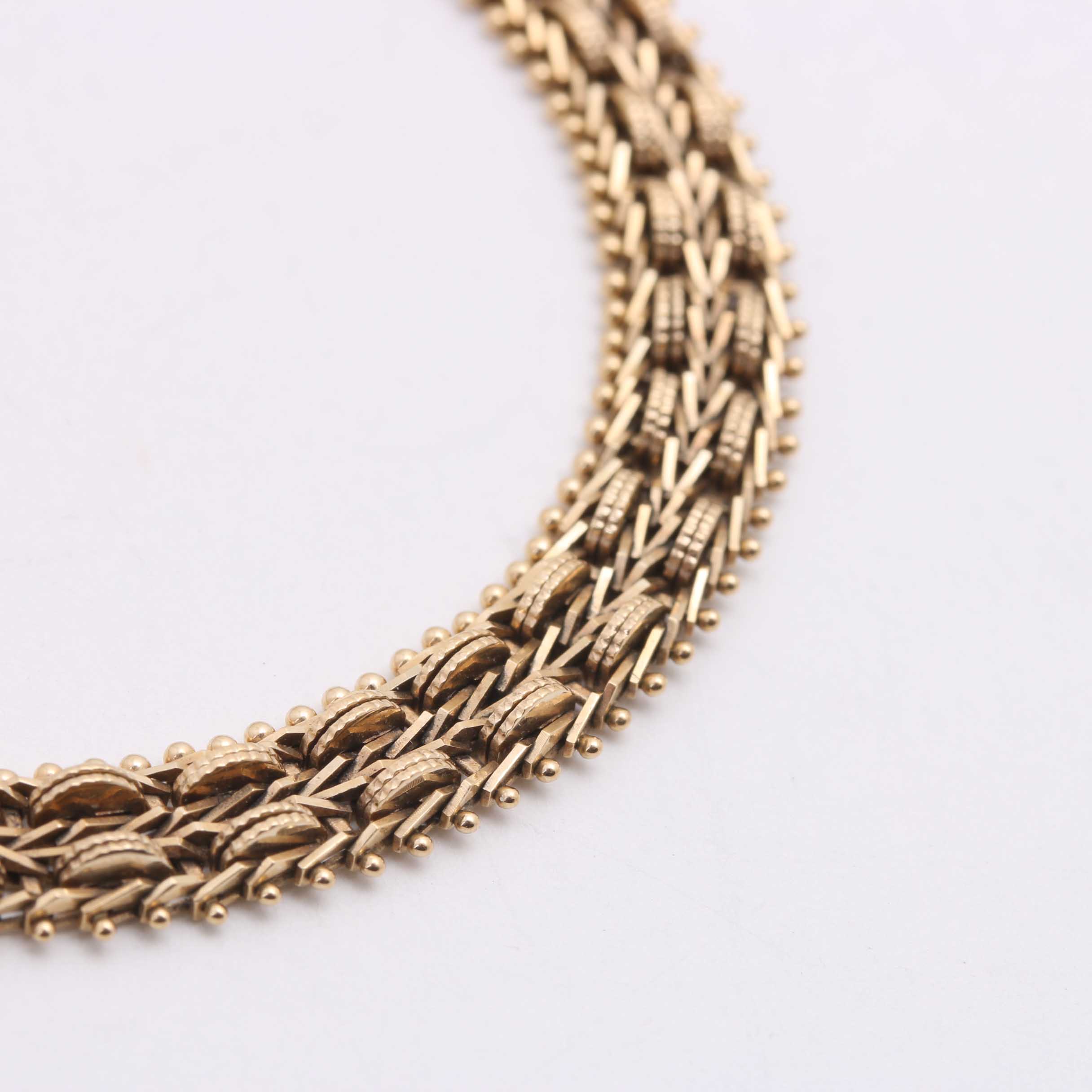 14K Yellow Gold Decorative Link Bracelet