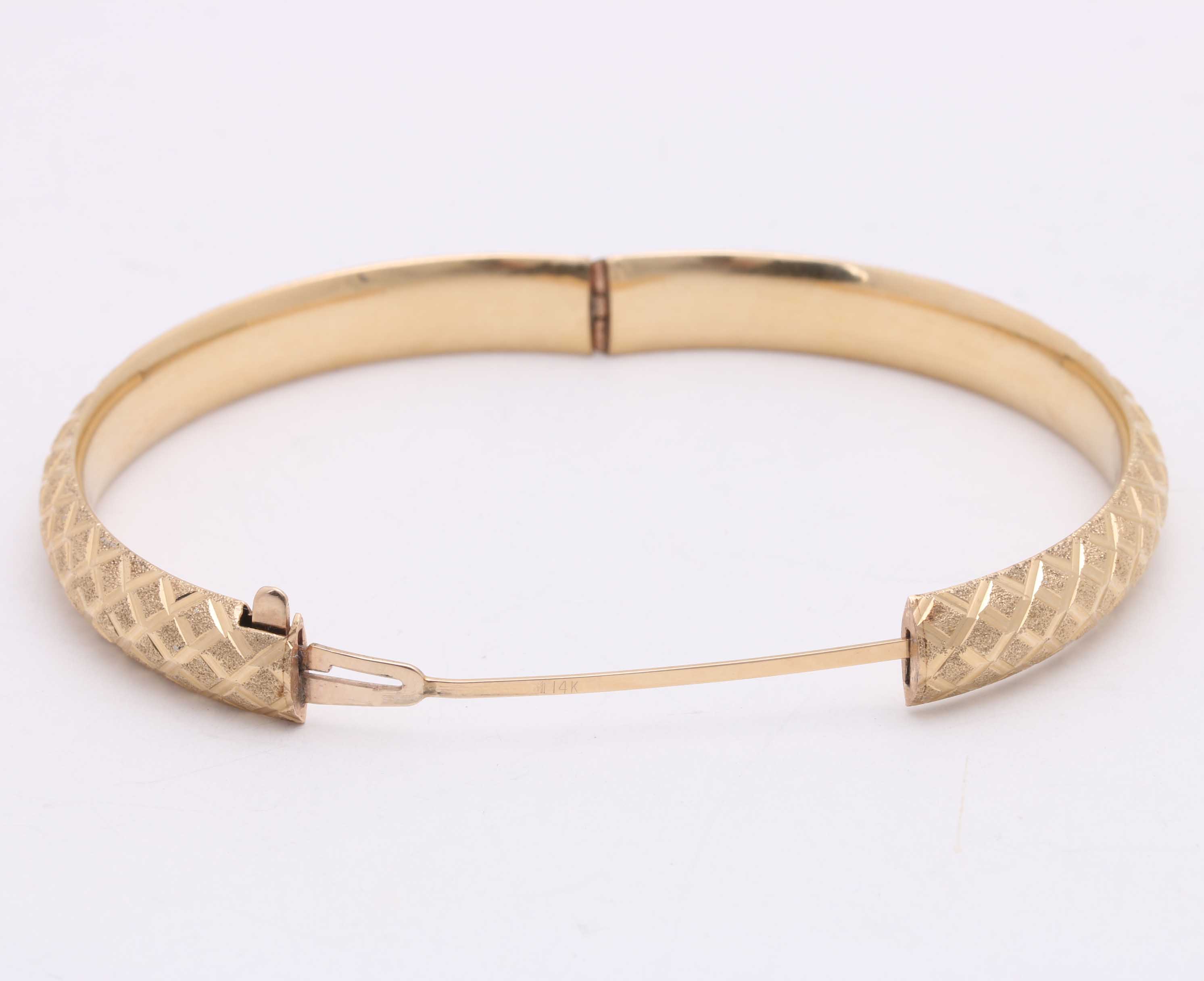 14K Yellow Gold Bangle Bracelet