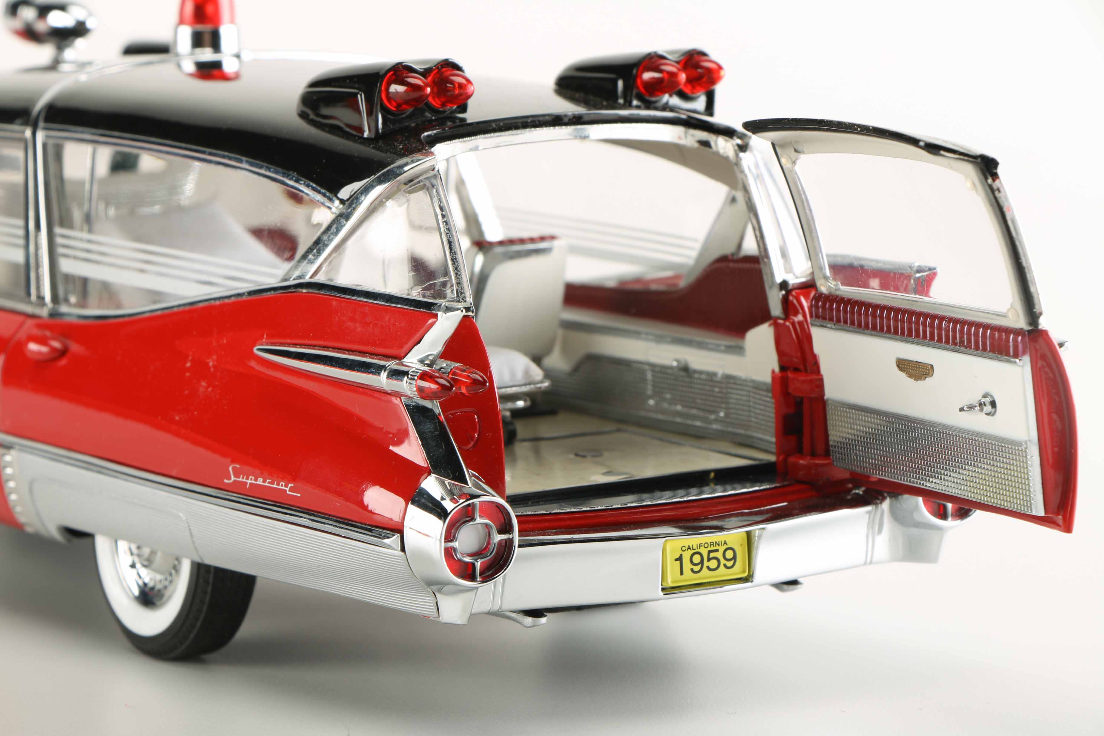 Die-Cast 1959 Cadillac Superior Ambulance