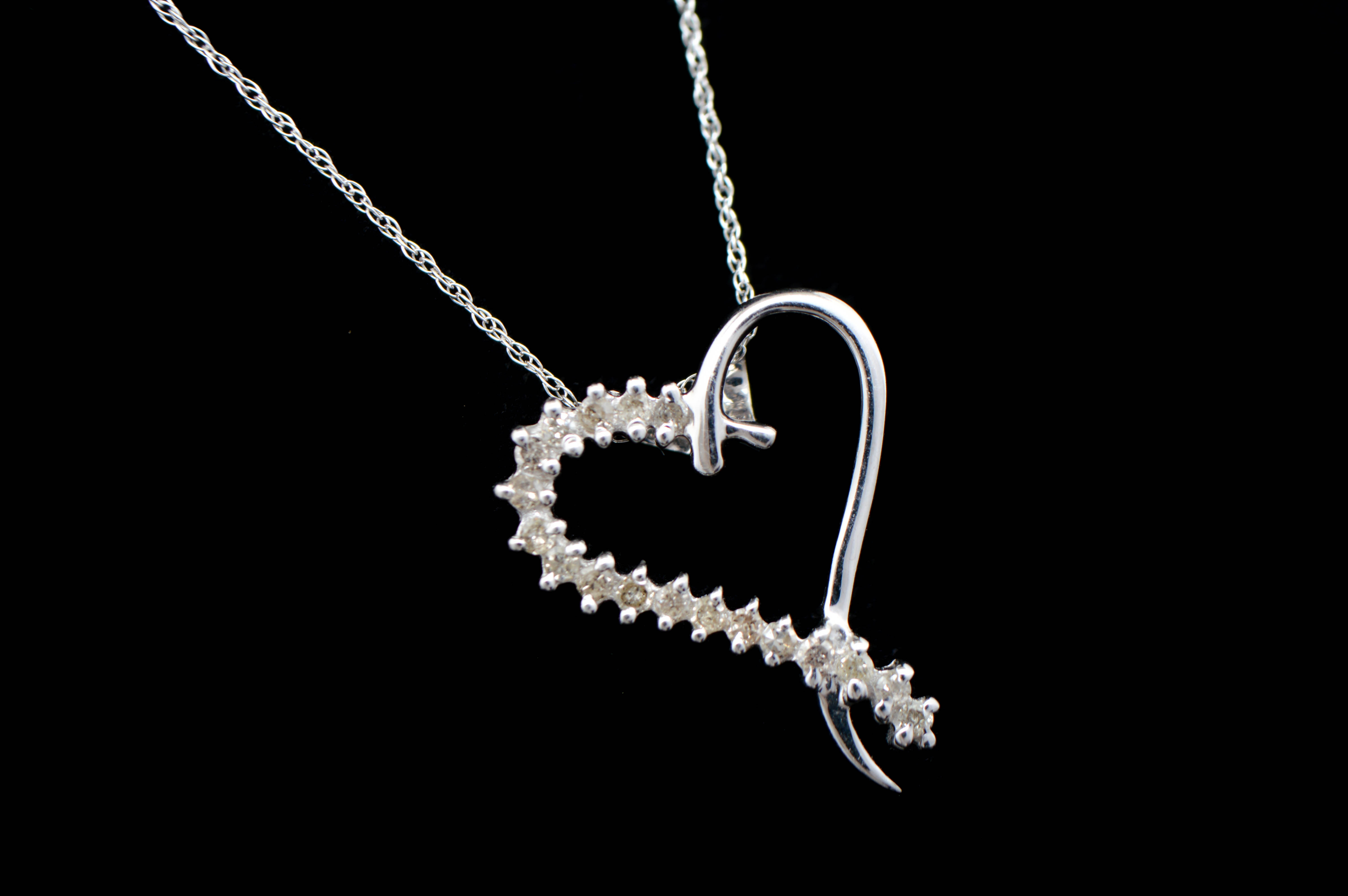 0.25 CTW Diamond and 10K White Gold Heart Pendant with Chain