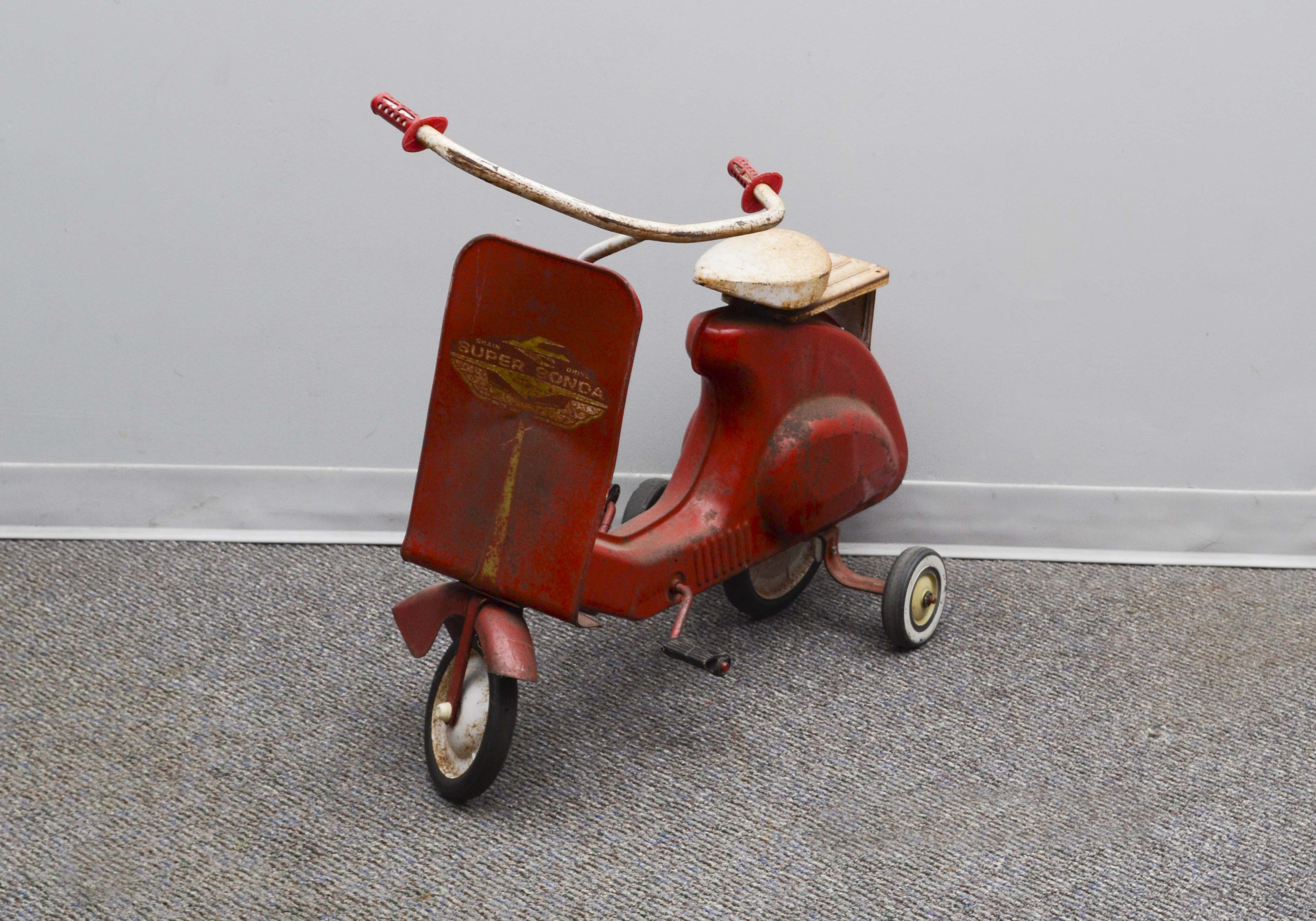 Vintage Super Sonda Red Pedal Cruiser