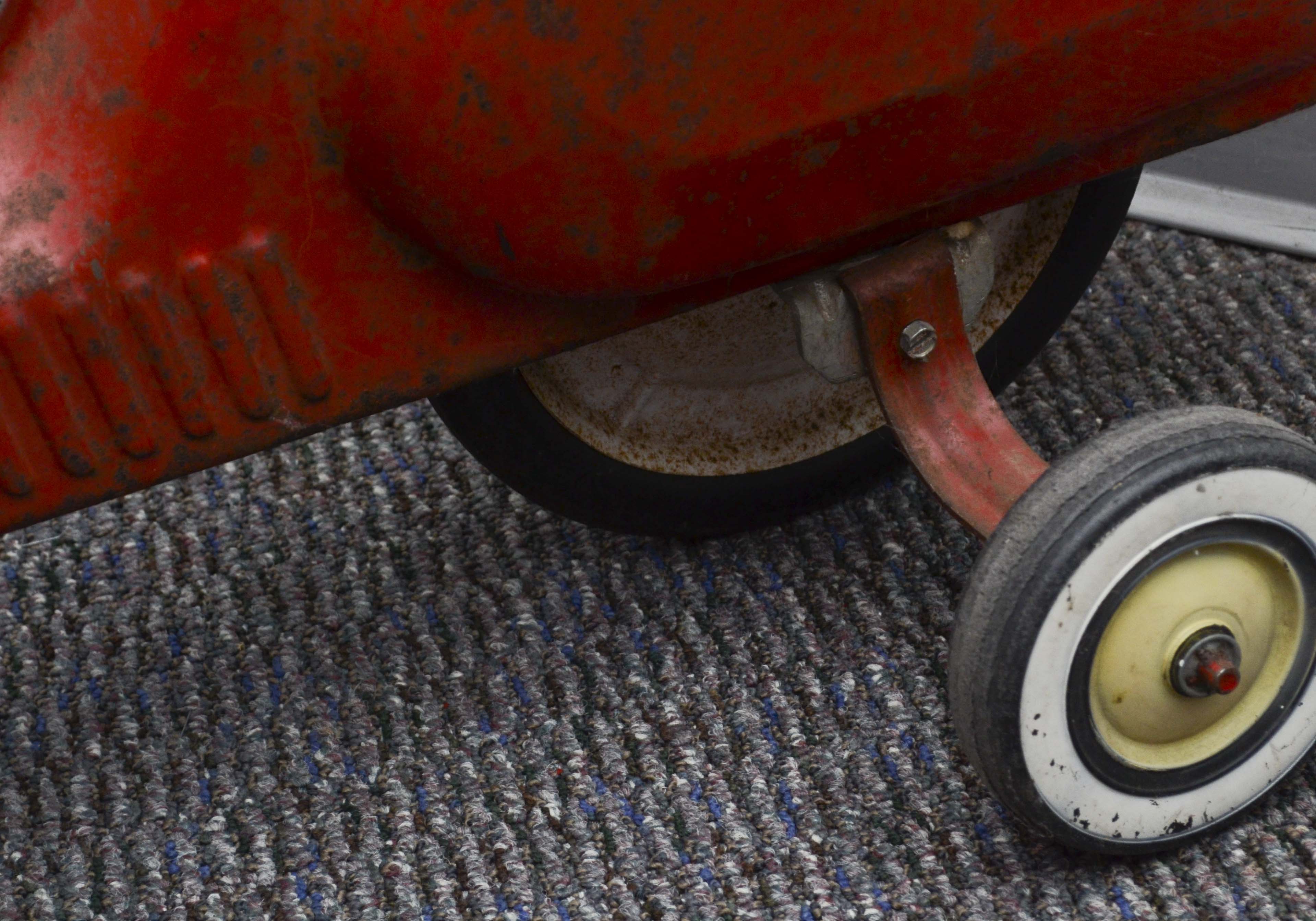 Vintage Super Sonda Red Pedal Cruiser