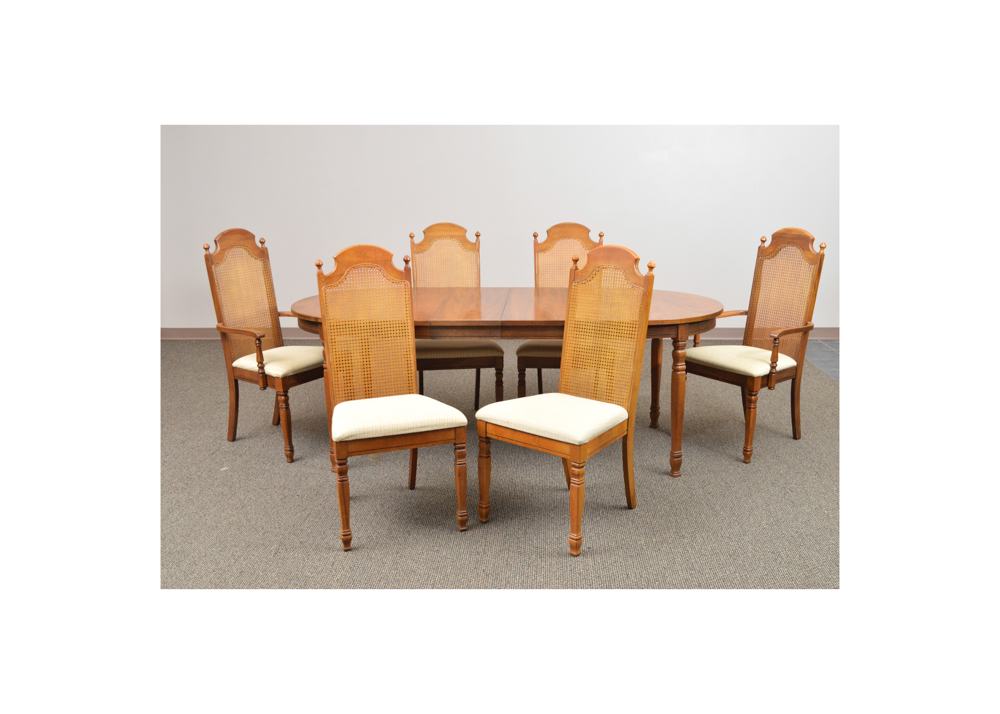 Dining Set by Singer Furniture
