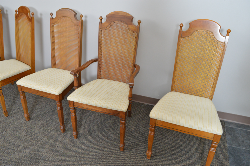 Dining Set by Singer Furniture