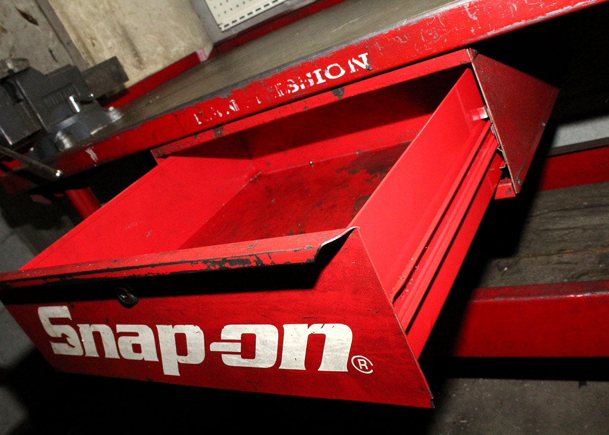 Large Metal "Snap-On" Brand Work Bench