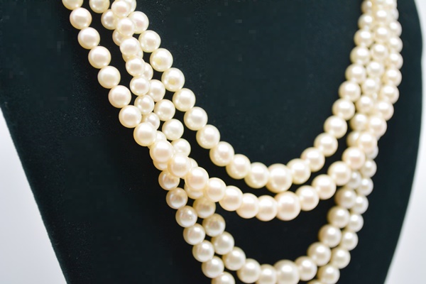 14K Quadruple Strand Akoya Cultured Pearl Necklace