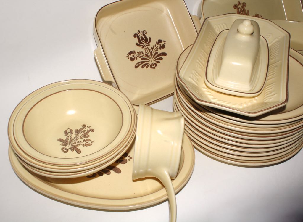 Pfaltzgraff "Village" Stoneware Dinnerware