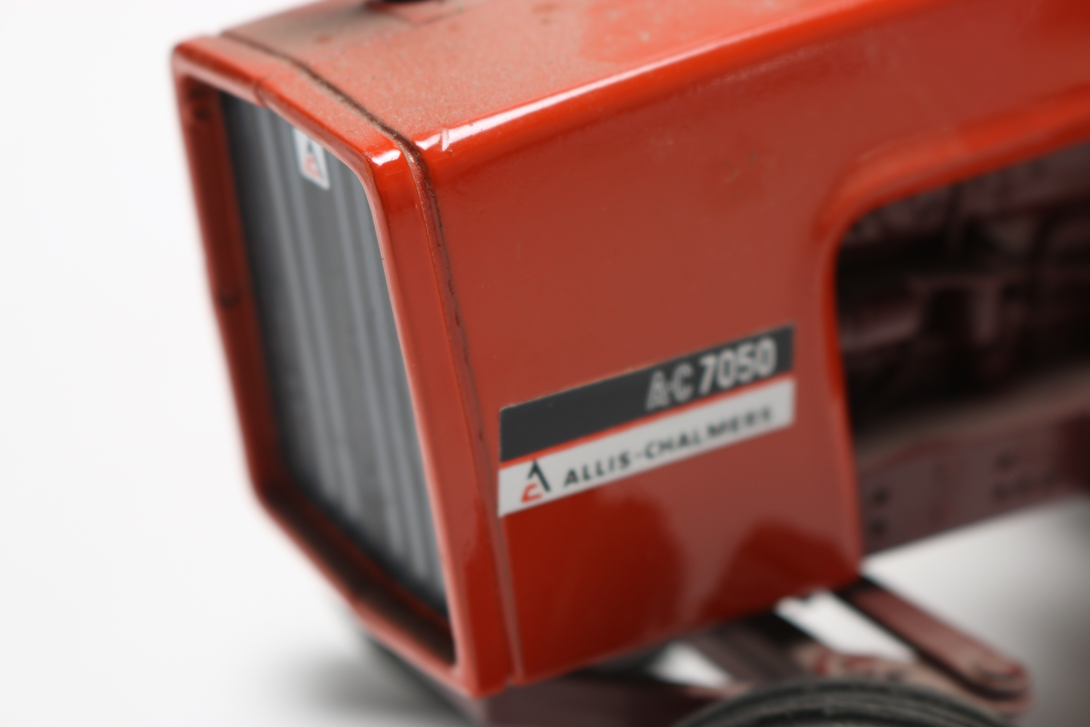 Allis-Chalmers "A-C 7050" Model Tractor