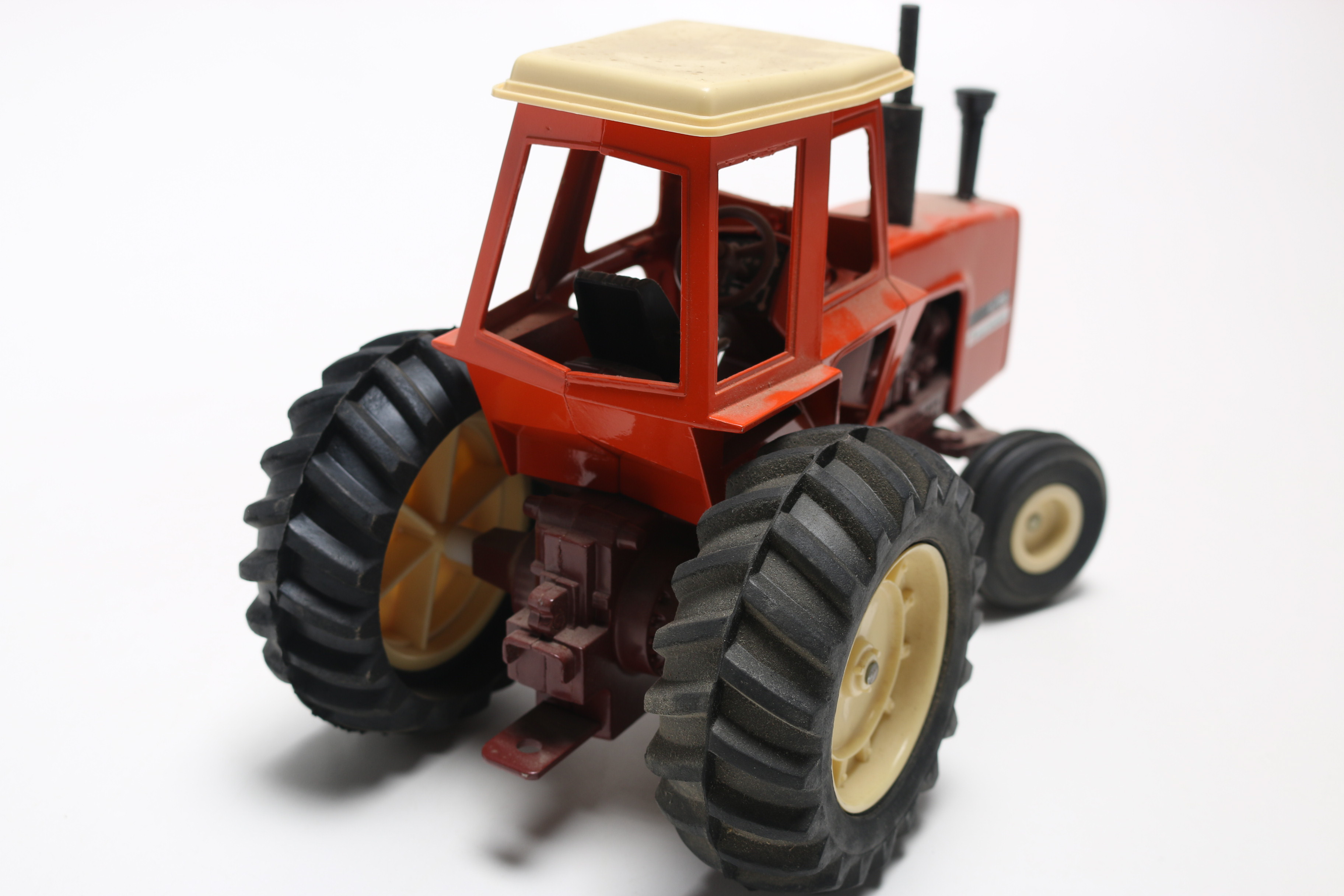 Allis-Chalmers "A-C 7050" Model Tractor