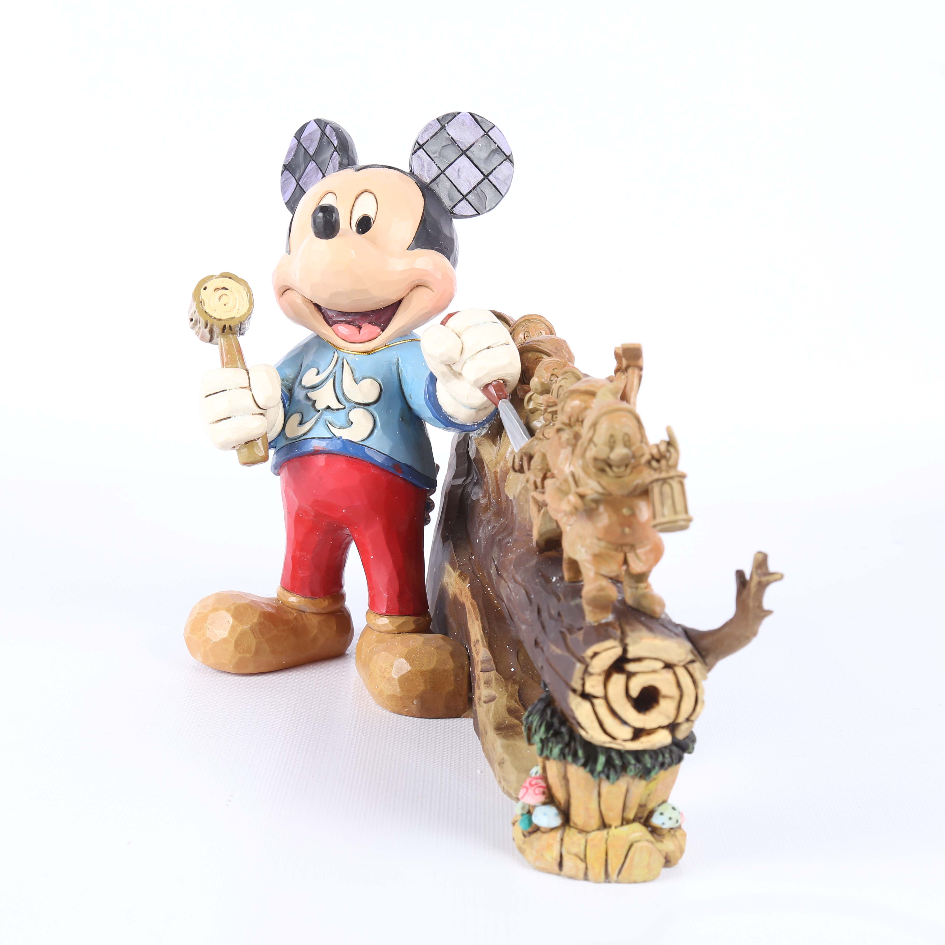 Jim Shore's "Celebrating 10 Years of Disney Traditions" Figurine