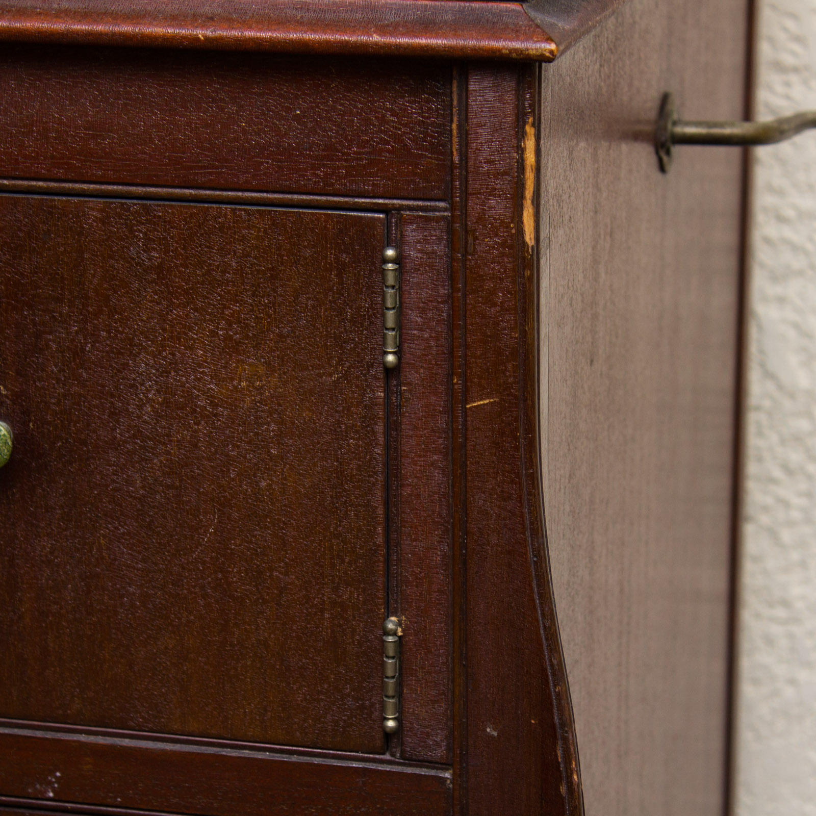 Antique Wurlitzer Victrola