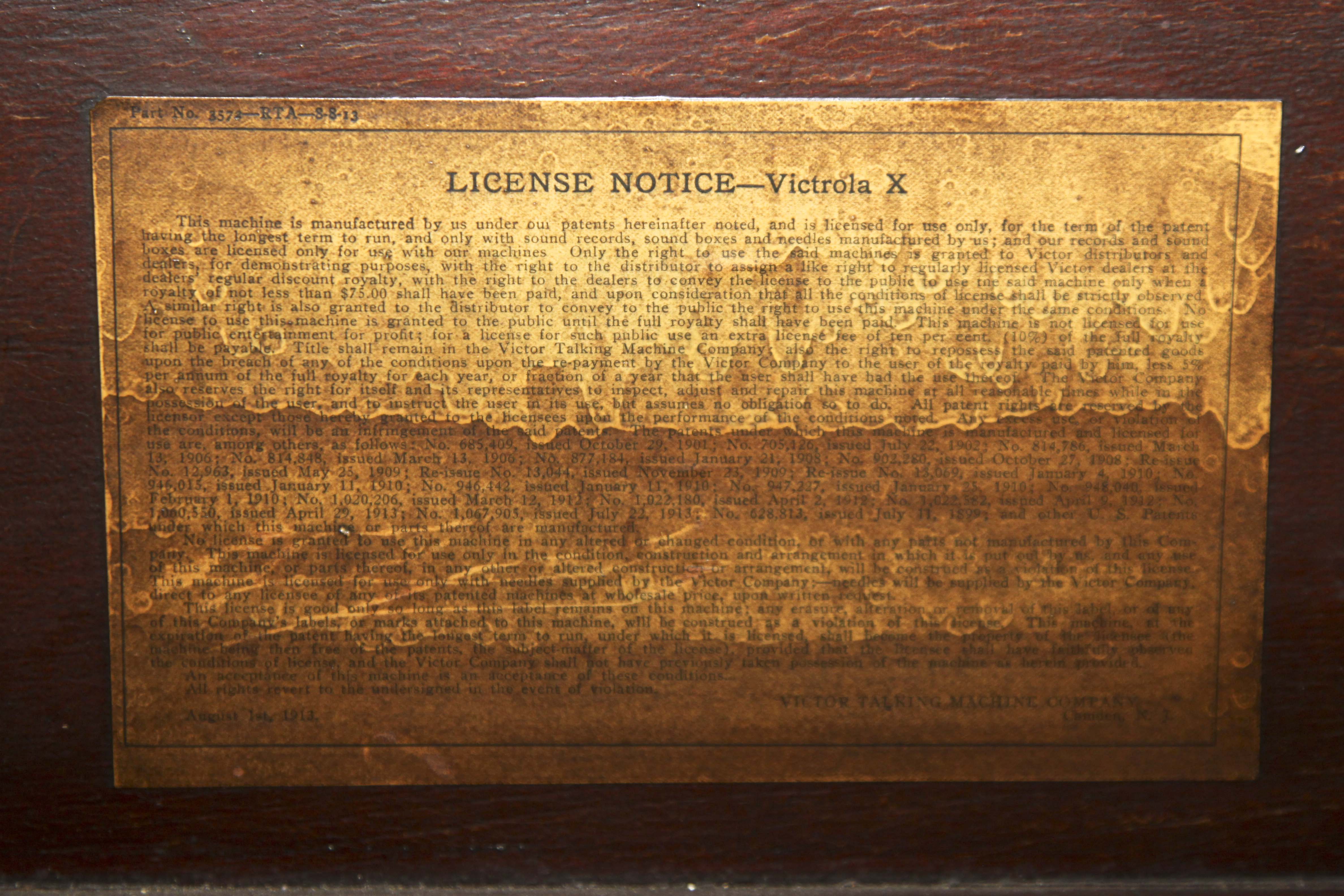 1940s Victrola X "Talking Machine"