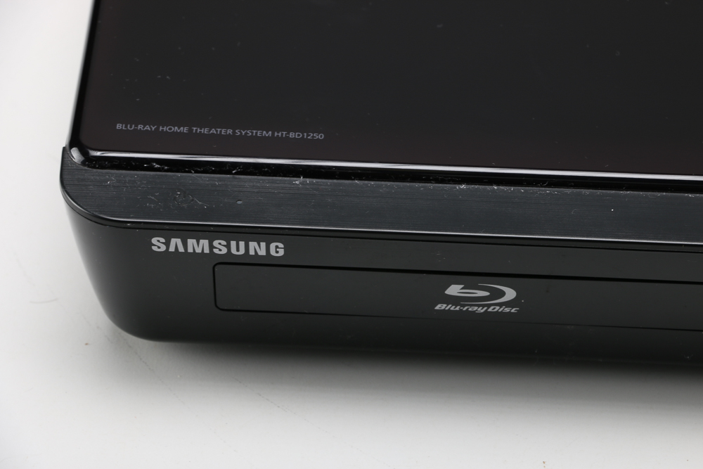 Samsung Blu-ray Home Theater System HT-BD1250 Player