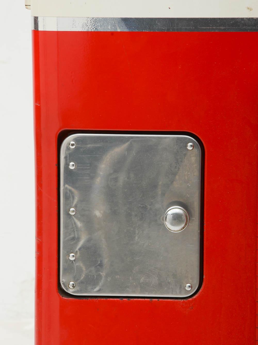 Vintage Cavalier C-51 Coca-Cola Machine