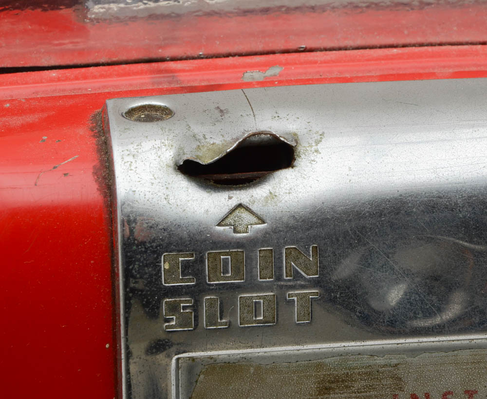 Vintage Cavalier C-51 Coca-Cola Machine