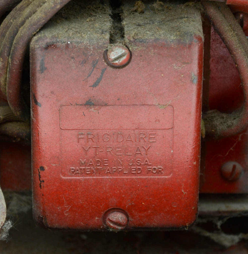 Vintage Cavalier C-51 Coca-Cola Machine