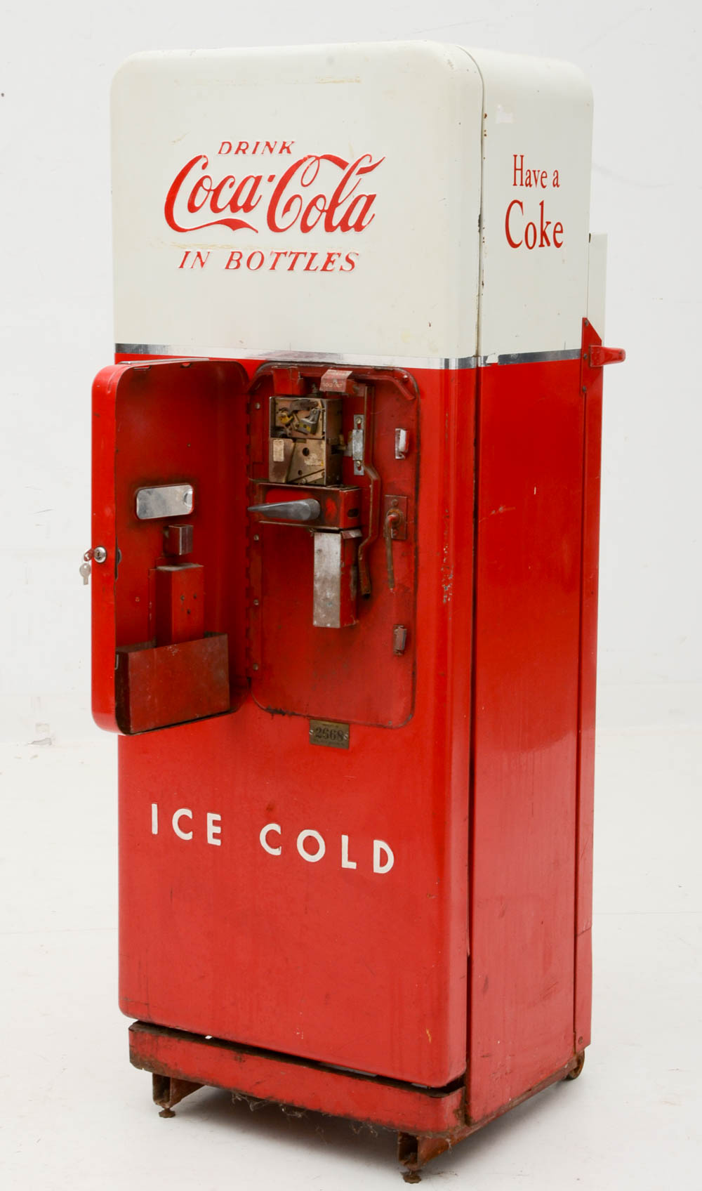 Vintage Cavalier C-51 Coca-Cola Machine