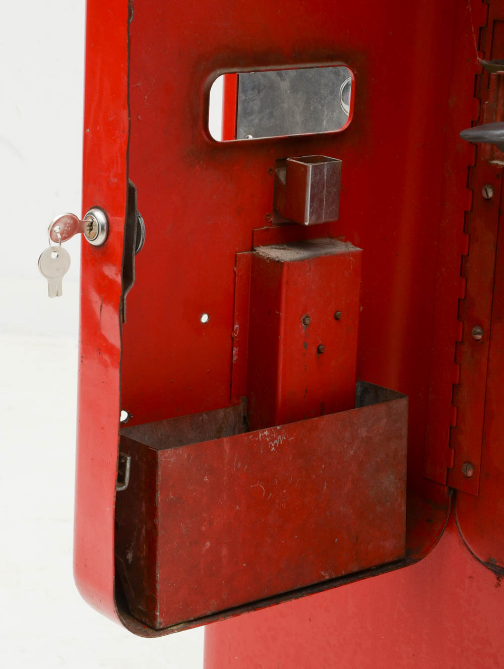 Vintage Cavalier C-51 Coca-Cola Machine