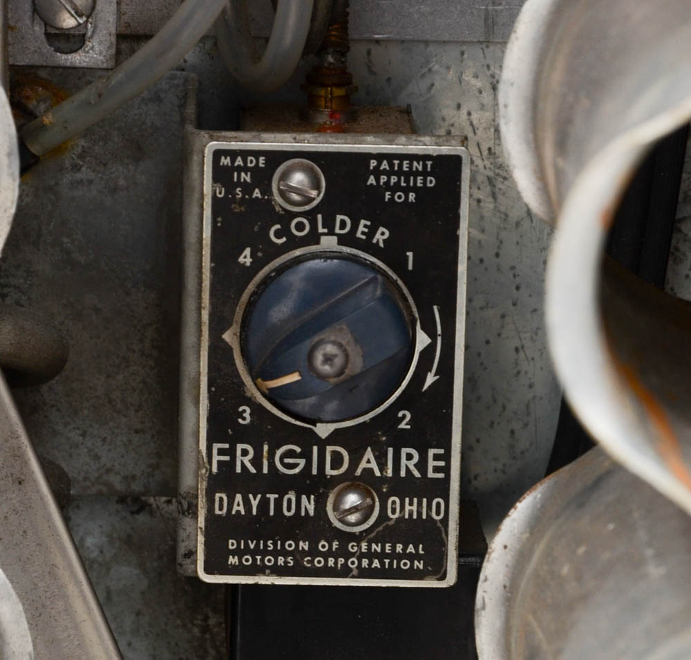 Vintage Cavalier C-51 Coca-Cola Machine