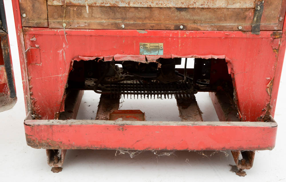 Vintage Cavalier C-51 Coca-Cola Machine