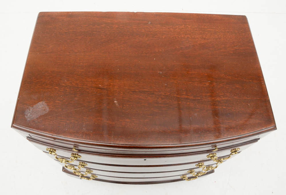 Mahogany Bachelors Chest of Drawers by Lexington Furniture