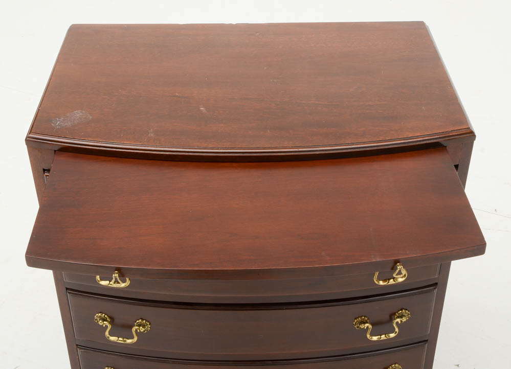 Mahogany Bachelors Chest of Drawers by Lexington Furniture