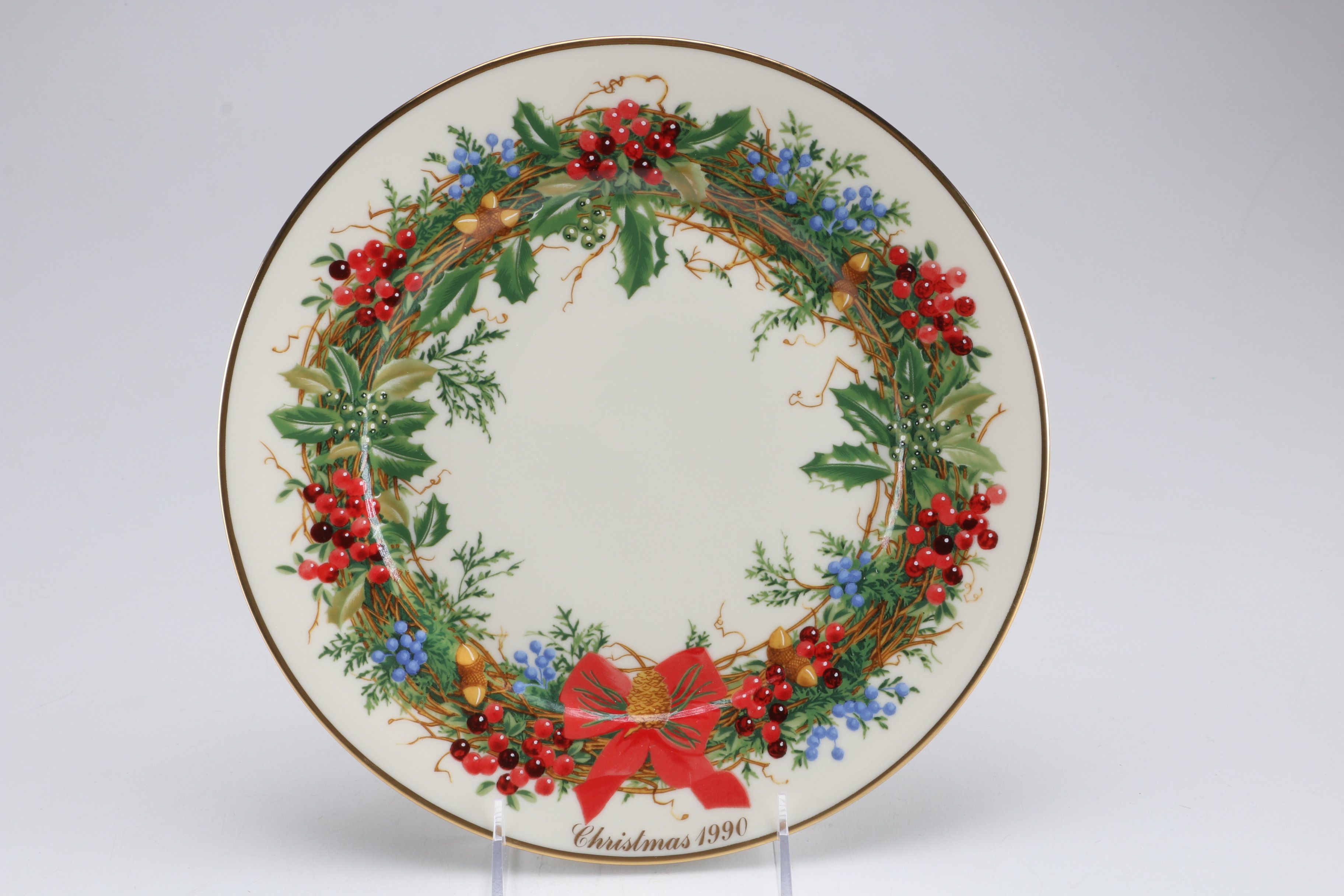 Lenox Limited Edition "Christmas 1990" Plate From "Colonial Christmas Wreath Series"
