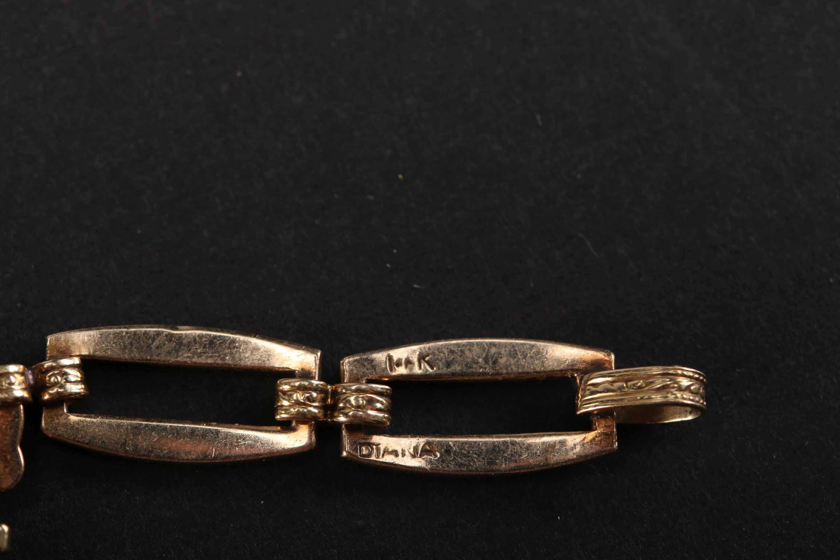 14K Yellow Gold and Jadeite Bracelet