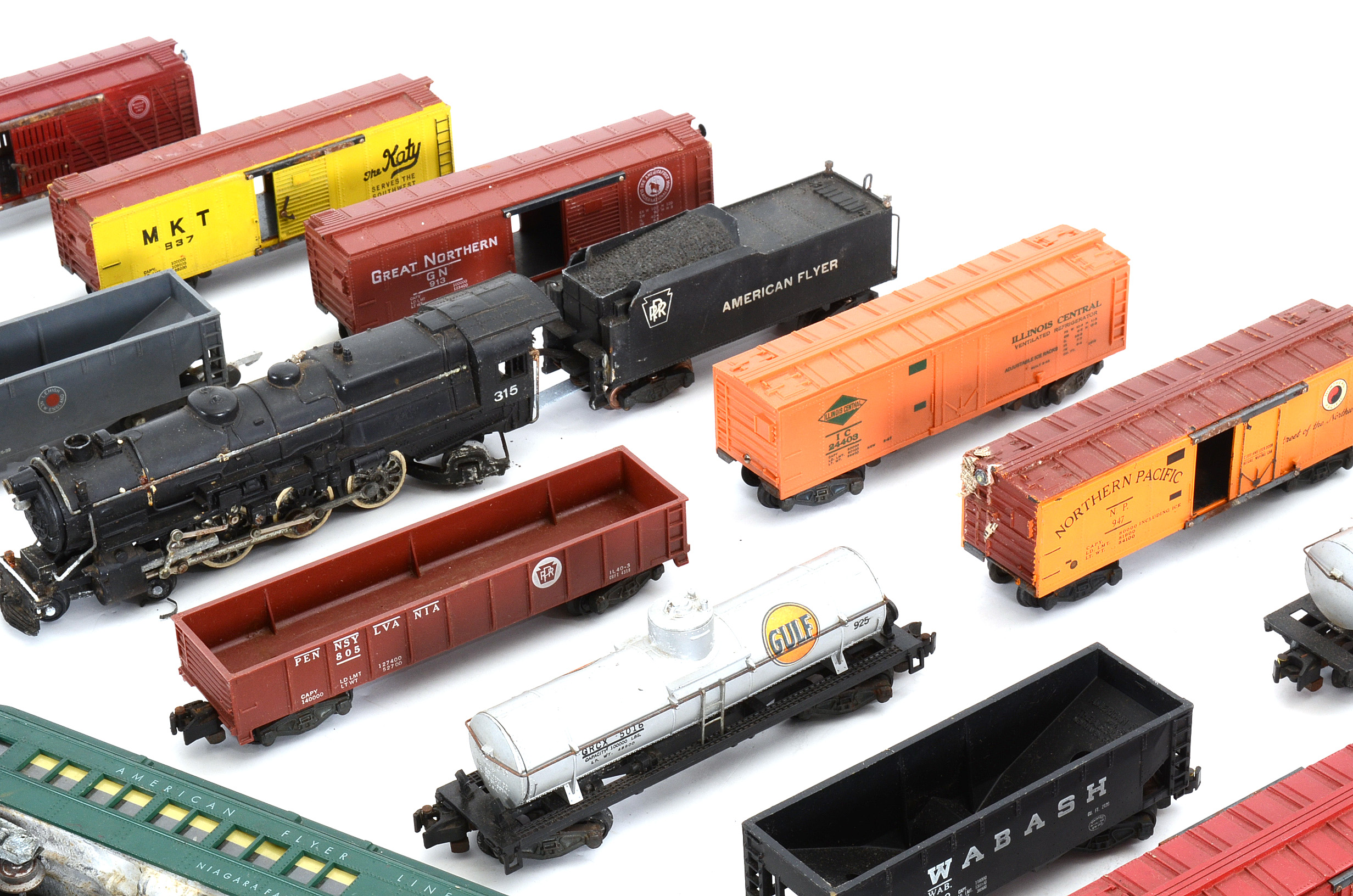 Collection of Vintage American Flyer Trains