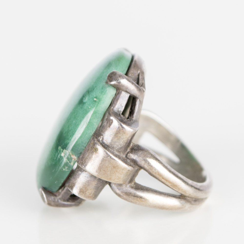 Sterling Silver & Cabochon-Cut Jade Jewelry