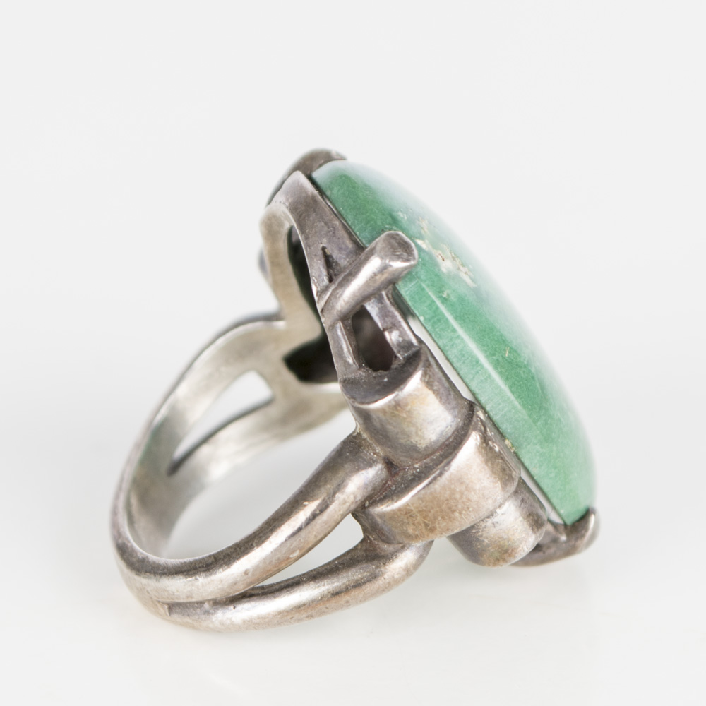 Sterling Silver & Cabochon-Cut Jade Jewelry