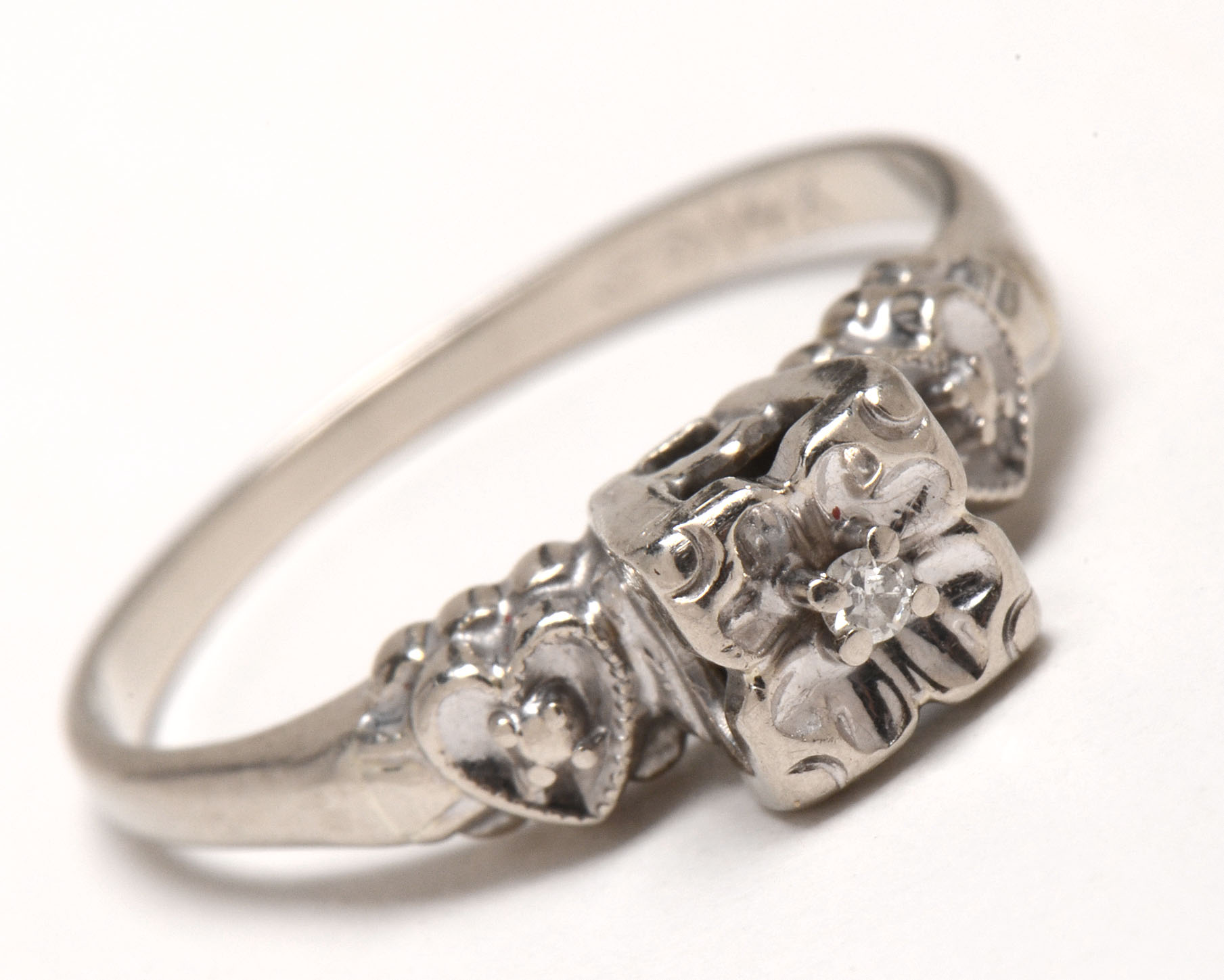 Vintage 14K White Gold Diamond Ring