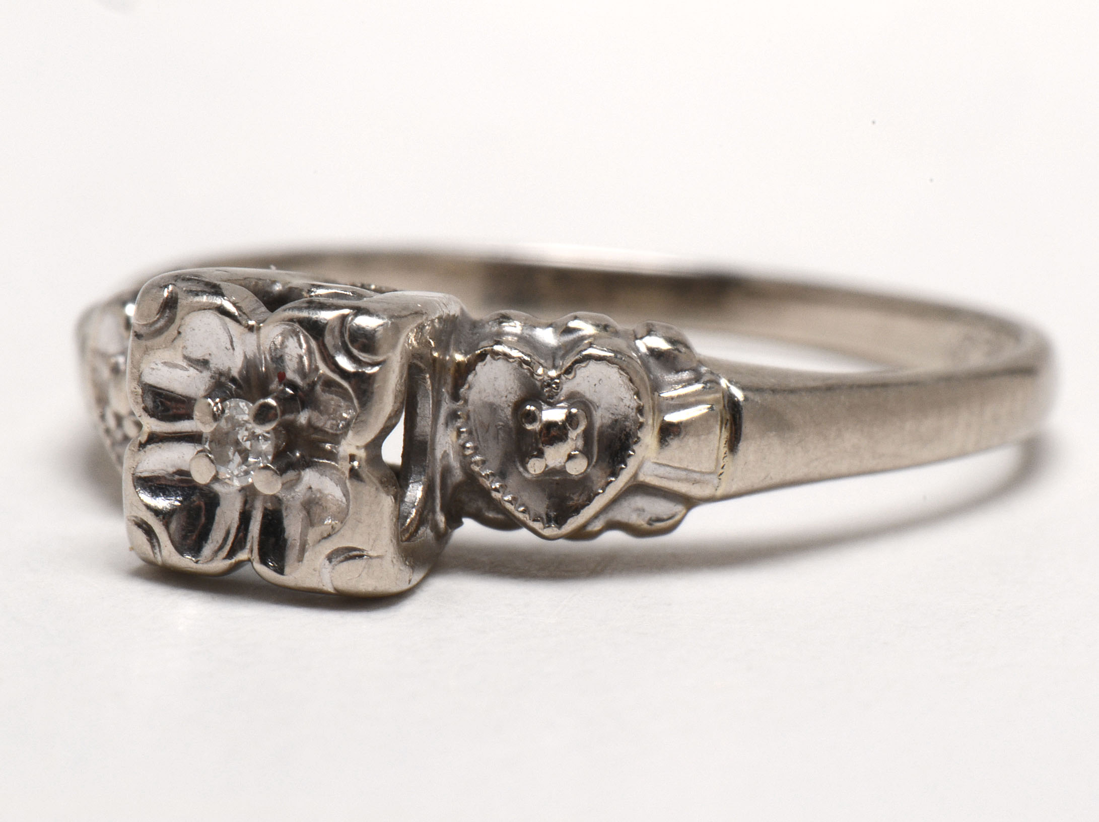 Vintage 14K White Gold Diamond Ring