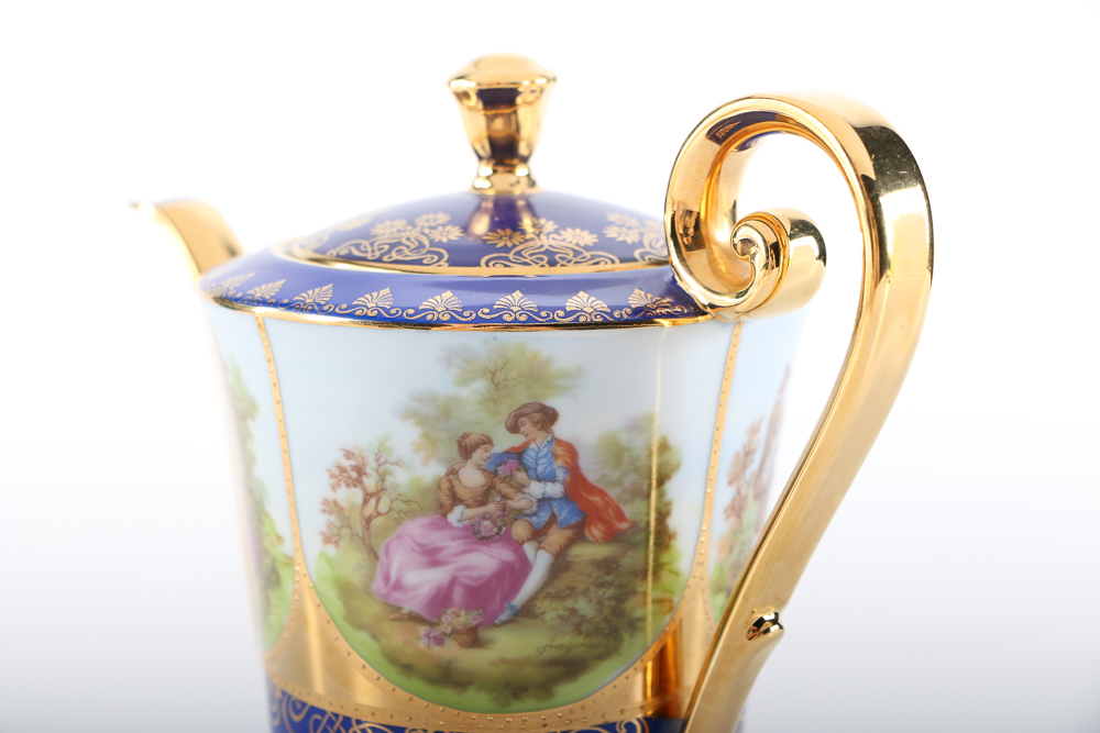 1921 DW Karlsbader Wertarbeit Porcelain Demitasse Set