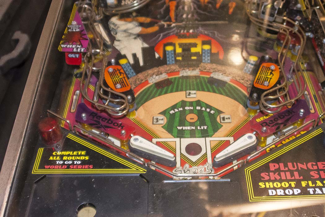 1995 "Frank Thomas' Big Hurt" Pinball Machine