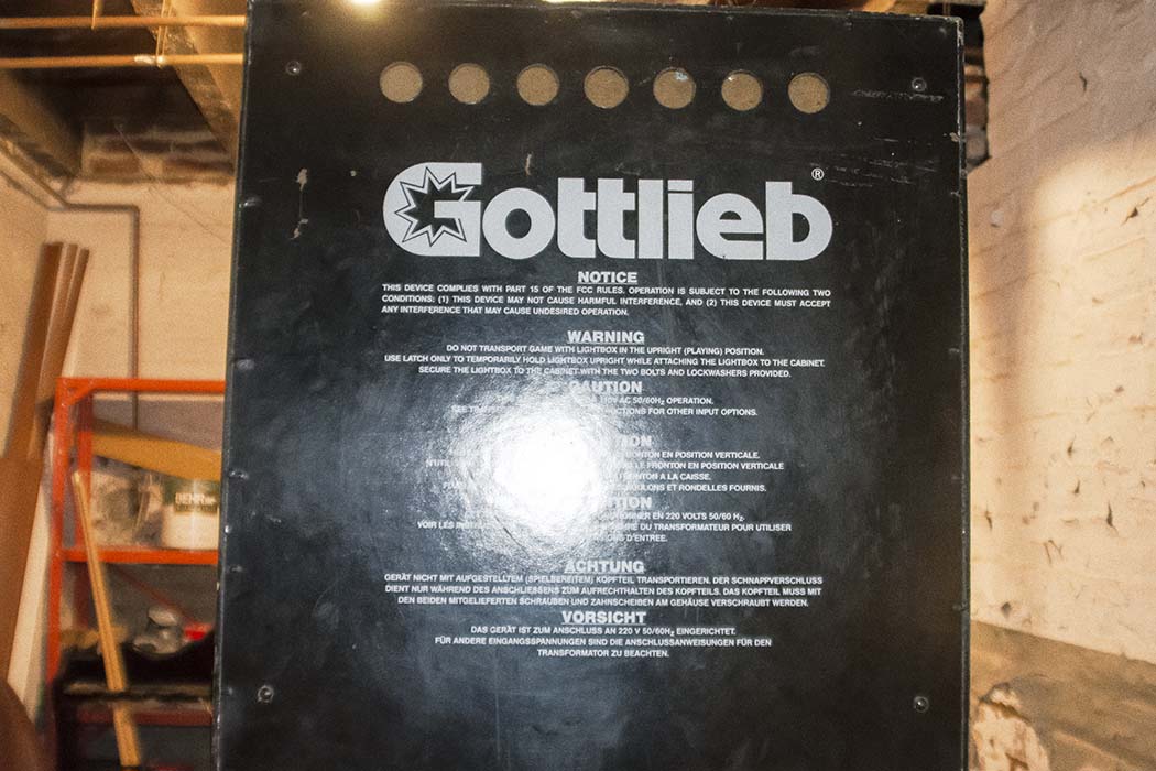 1995 "Frank Thomas' Big Hurt" Pinball Machine