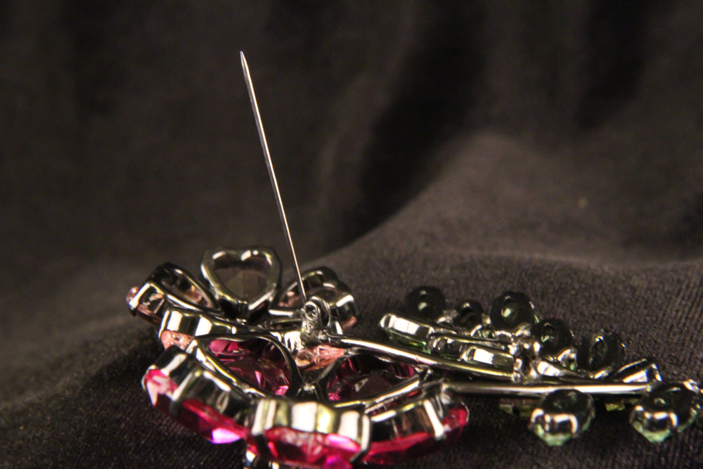 Vintage Givre Glass Floral Brooch