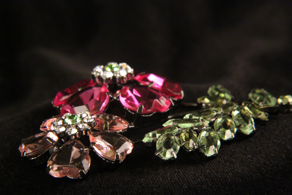 Vintage Givre Glass Floral Brooch