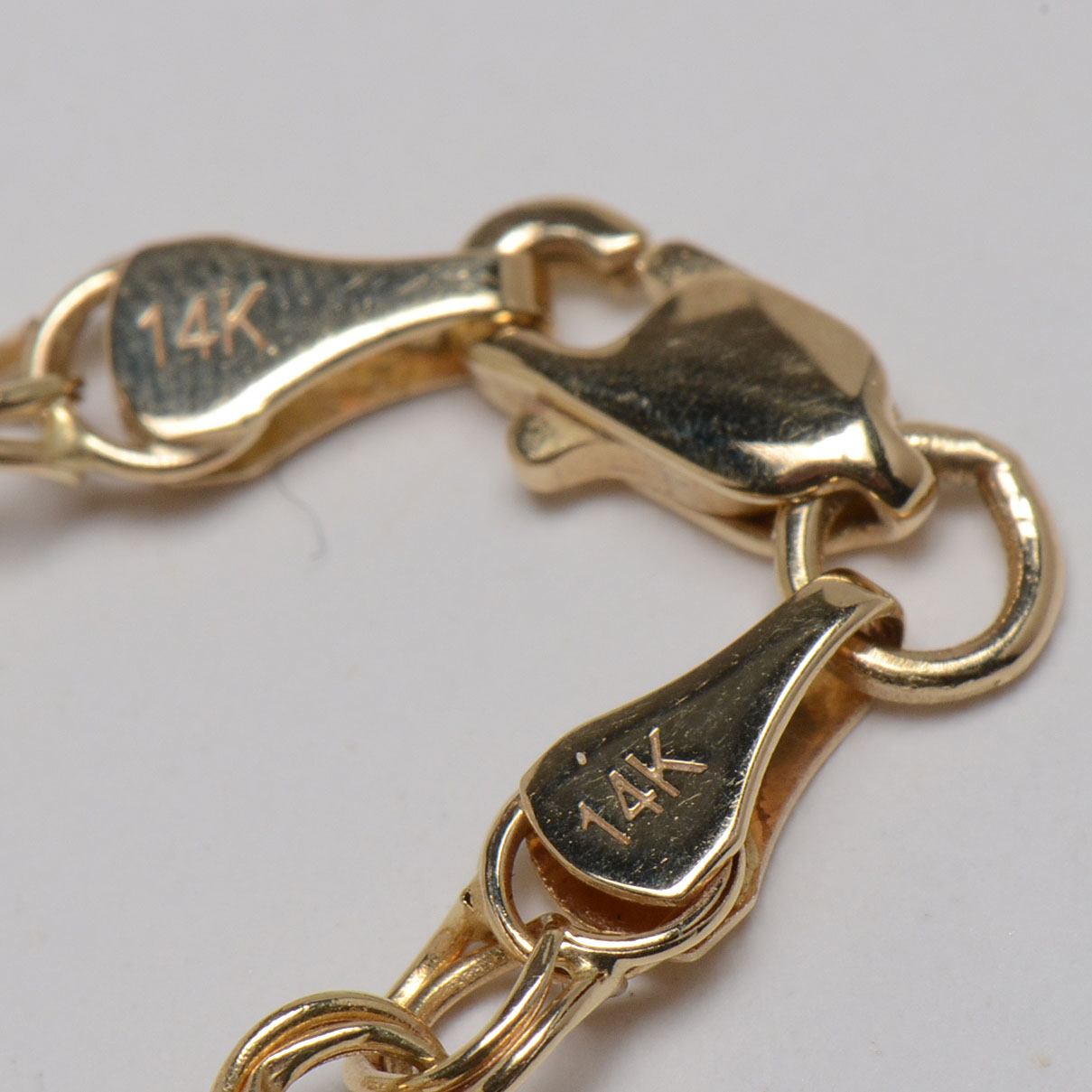 14K Yellow Gold Tri-Tone Heart Shape Charm Link Bracelet