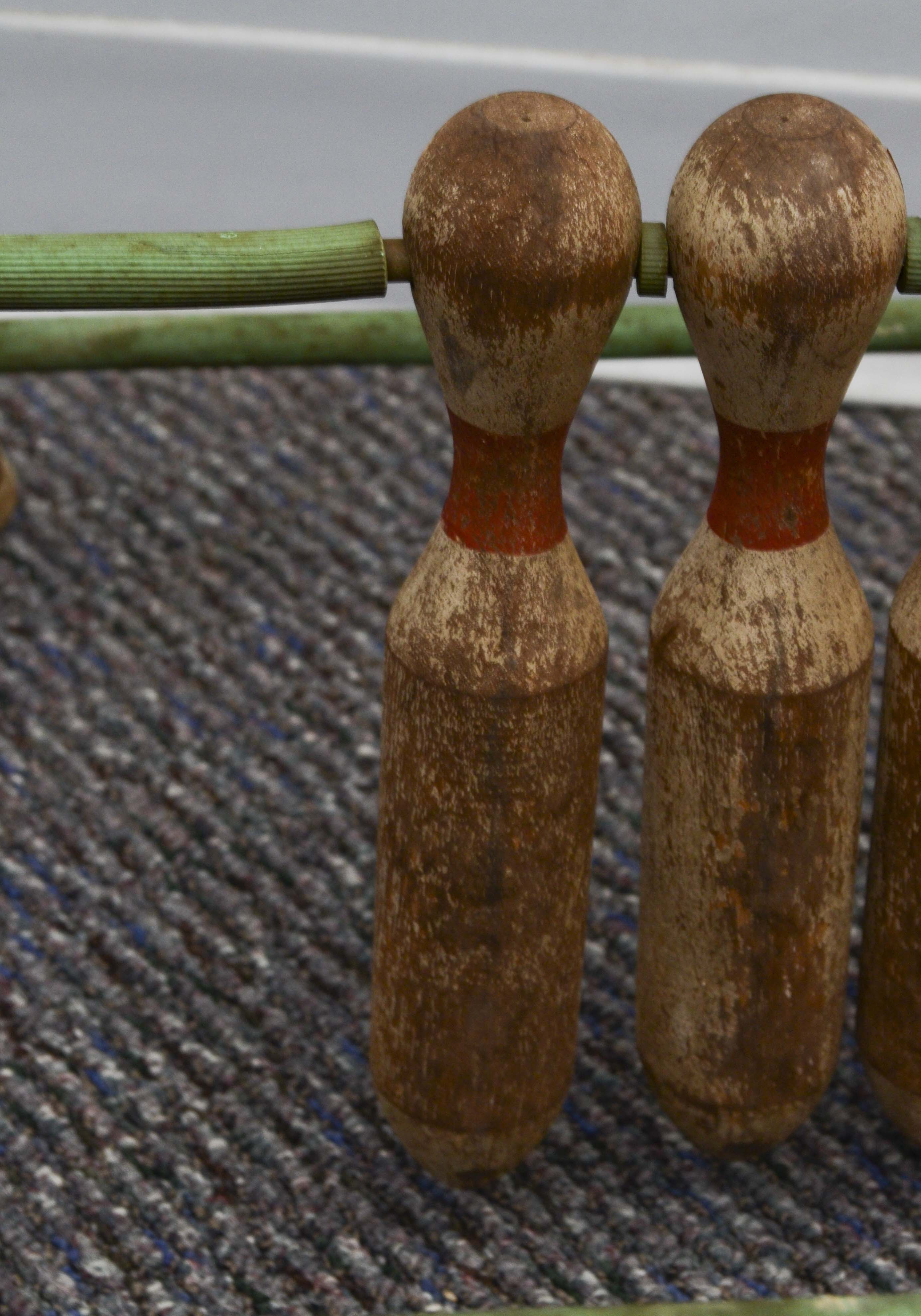 Vintage Mansfield Zesiger Bowling Set