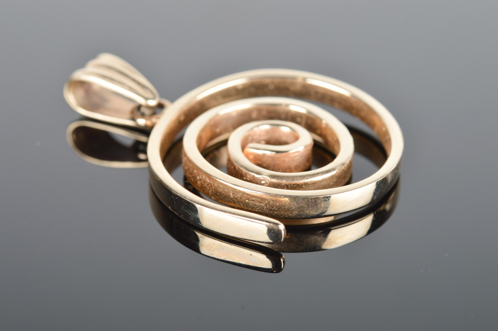 14K Yellow Gold Spiral Pendant
